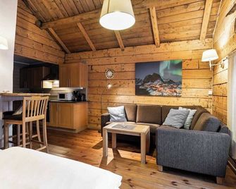 إلياسن روبروار - Reine - غرفة معيشة