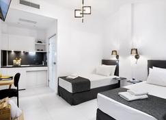 Melite Luxury Rooms & Apartments - Palioúrion - Bedroom