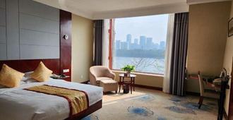 Liuzhou Hotel - Liuzhou - Bedroom