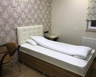 Hotel Ipekyolu - Kars - Bedroom