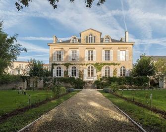 Chambre d'hotes La maison de Maître - Fontenay-le-Comte - Edificio