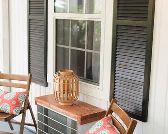 Cottage Getaway in Historic Summerville - Summerville