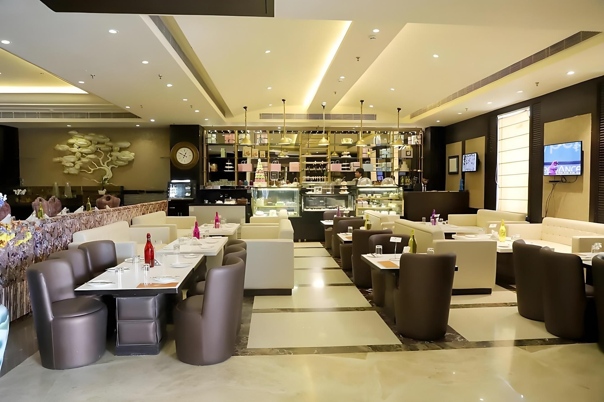 Vijay Intercontinental - Kanpur - Restaurant