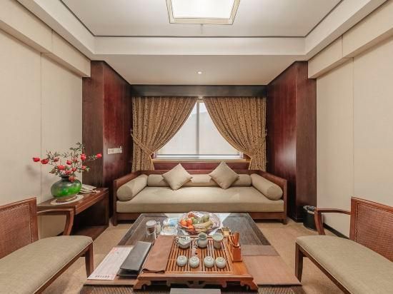 Chongqing Plaza Hotel - צ'ונגקינג - סלון