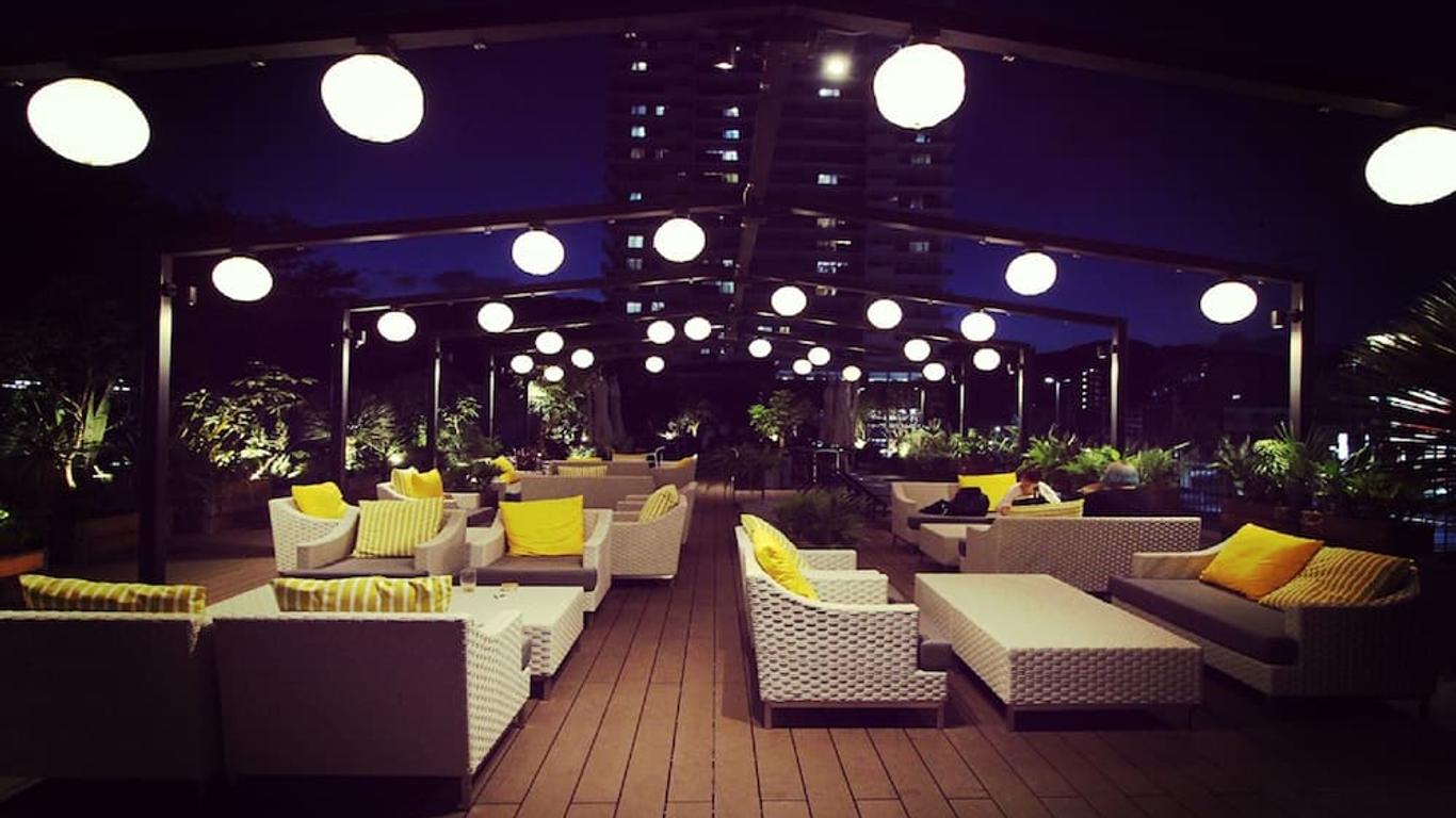 كاليندر هوتل