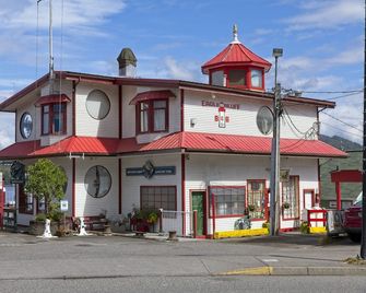 Eagle Bluff Lighthouse - Prince Rupert - Building
