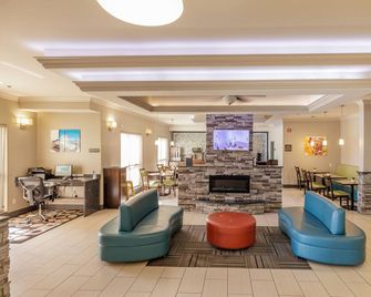 Best Western Elkhart Inn & Suites - Elkhart - Lobby