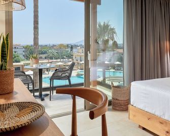 Sentido Amounda Bay - Gázi