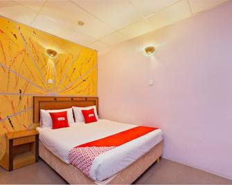 OYO 90929 Dj Hotel - Pangkor - Bedroom