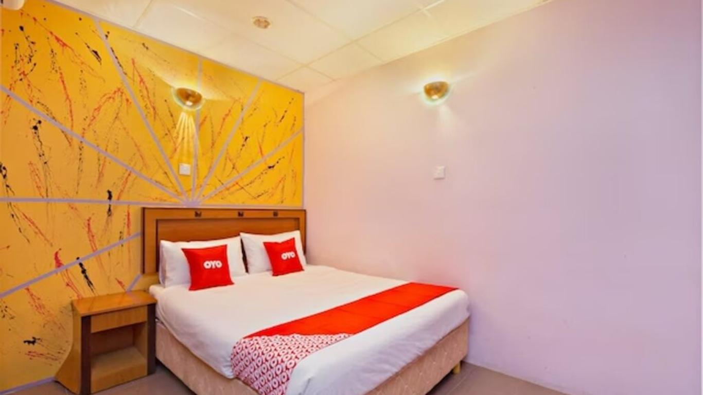 OYO 90929 Dj Hotel