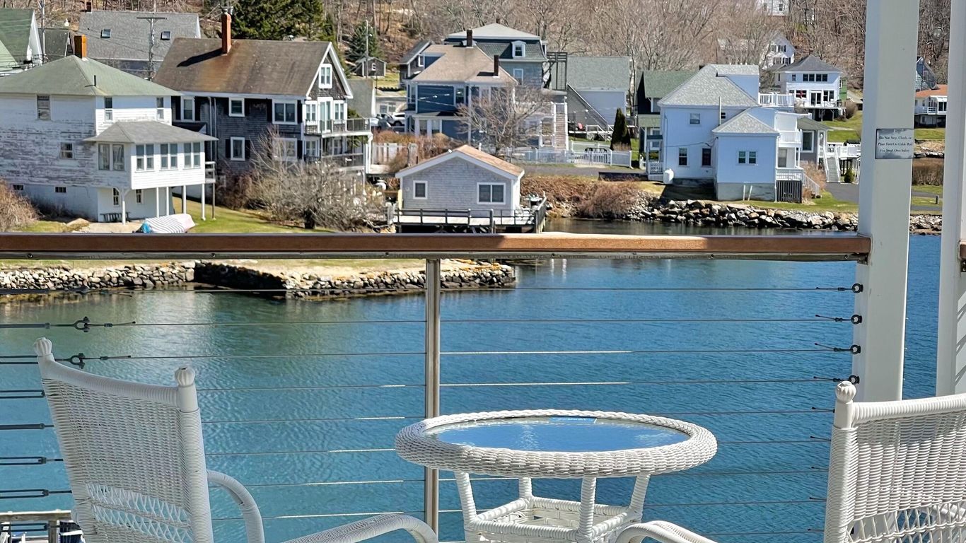 Harborage Inn on the Oceanfront