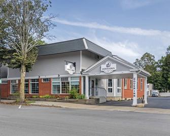 Downtown Dover Inn - Dover - Building
