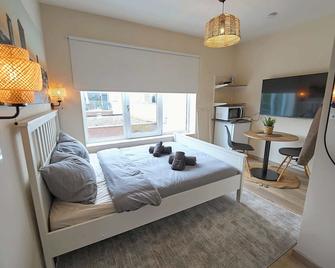 Cozy & Fully Equipped Studio in Eindhoven 2 - Eindhoven - Bedroom