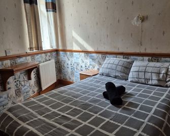 Pine Lodge Hotel - Blackpool - Slaapkamer