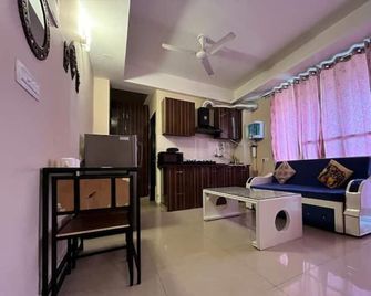 Peaceful Retreat 513 - Dehradun - Living room