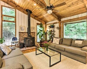 Rustic-Chic Home w/ Decks: Pool + Lake Access - Otis - Living room