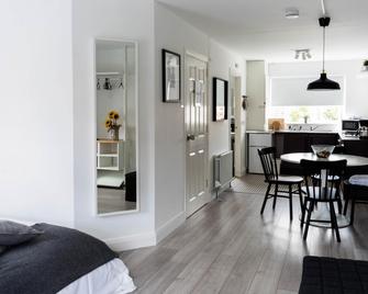 Amica Guesthouse - Belfast - Dining room