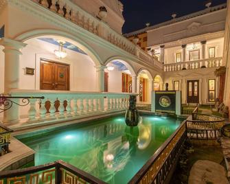 Baber Mahal Vilas - The Heritage Hotel - Kathmandu - Bể bơi