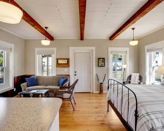 The Vine Street Cottage c1895! - Albany - Bedroom