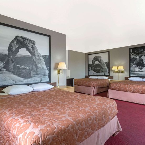 Bedroom view of Super 8 by Wyndham Green River