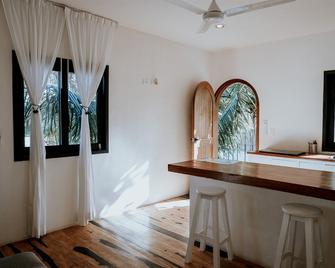 Apartments & Suites Madre Holbox Self-Check In - Holbox - Balcón