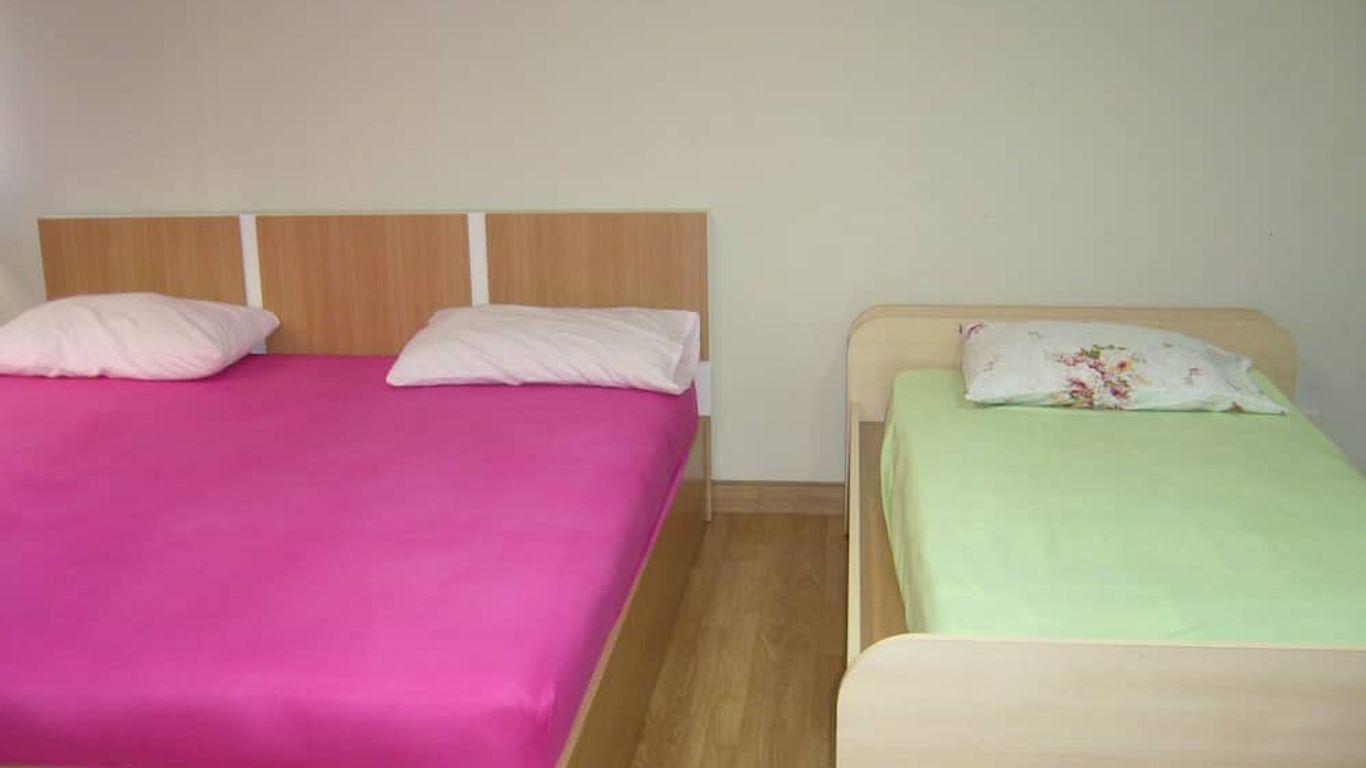 Chan Kim Don Mueang Airport Guest House