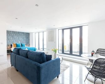 Halo Serviced Apartments - The Point - Sheffield - Salon