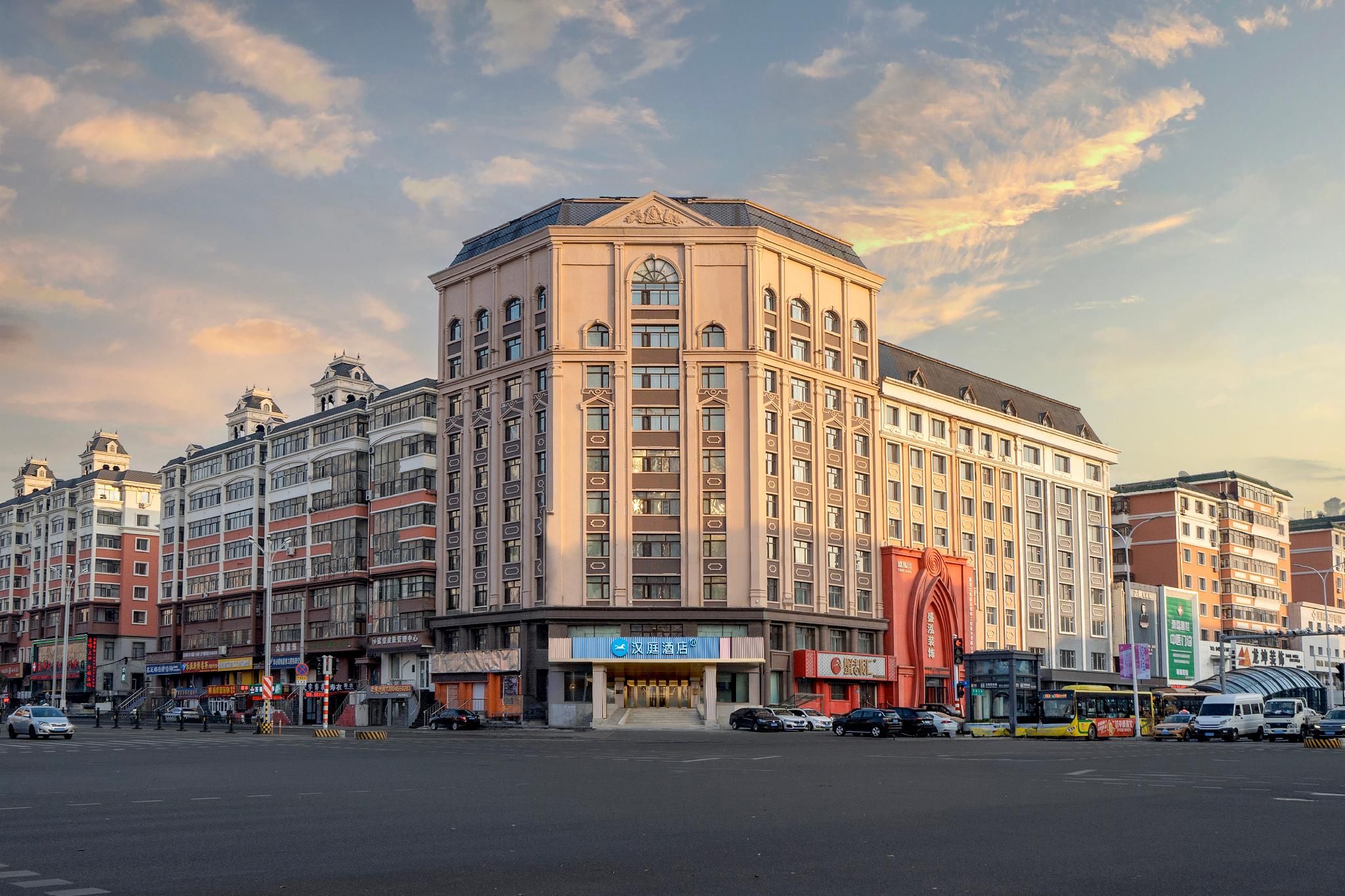 Hanting Hotel Harbin Convention Center Hongqi Avenue - Harbin - Building