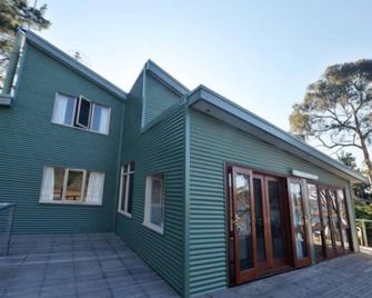 Fibbers Lodge Unit 1 - 아다미나비 - 건물