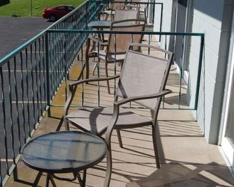 Northwoods Inn Llc - Barnum - Balcón