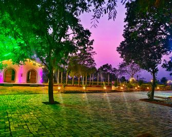 Jo'stel Kaia Farm Stay - Bolpur - Building