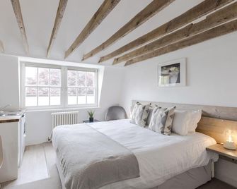 4 Berkeley Sq - Yourapartment - Clifton - Habitación