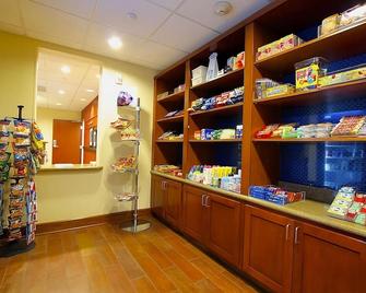 Your Relaxing Getaway Awaits! Outdoor Pool, Onsite Parking, Breakfast! - Tomball - Negozio