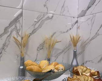 On Hostel premium com traslado e cafe - Guarulhos