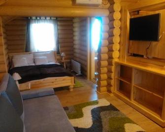 Tuzséri Pálinka Tanya - Mándok - Habitación