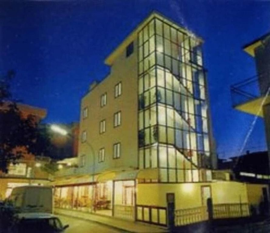 هوتل مازيني