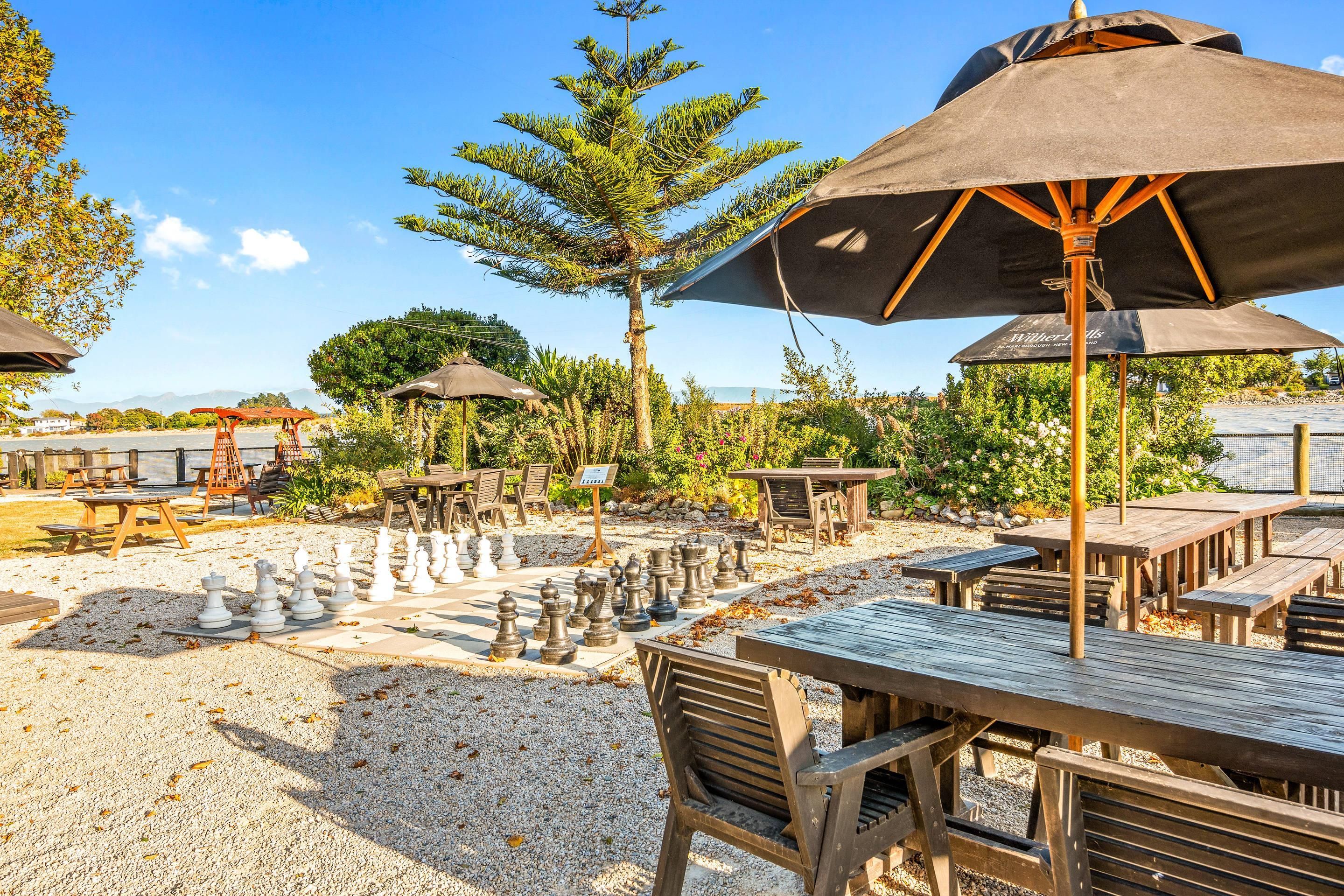 ذا هونيست لاوي، ا، آن أسيند كوليكشن هوتل - نيلسون - شرفة مرصوفة