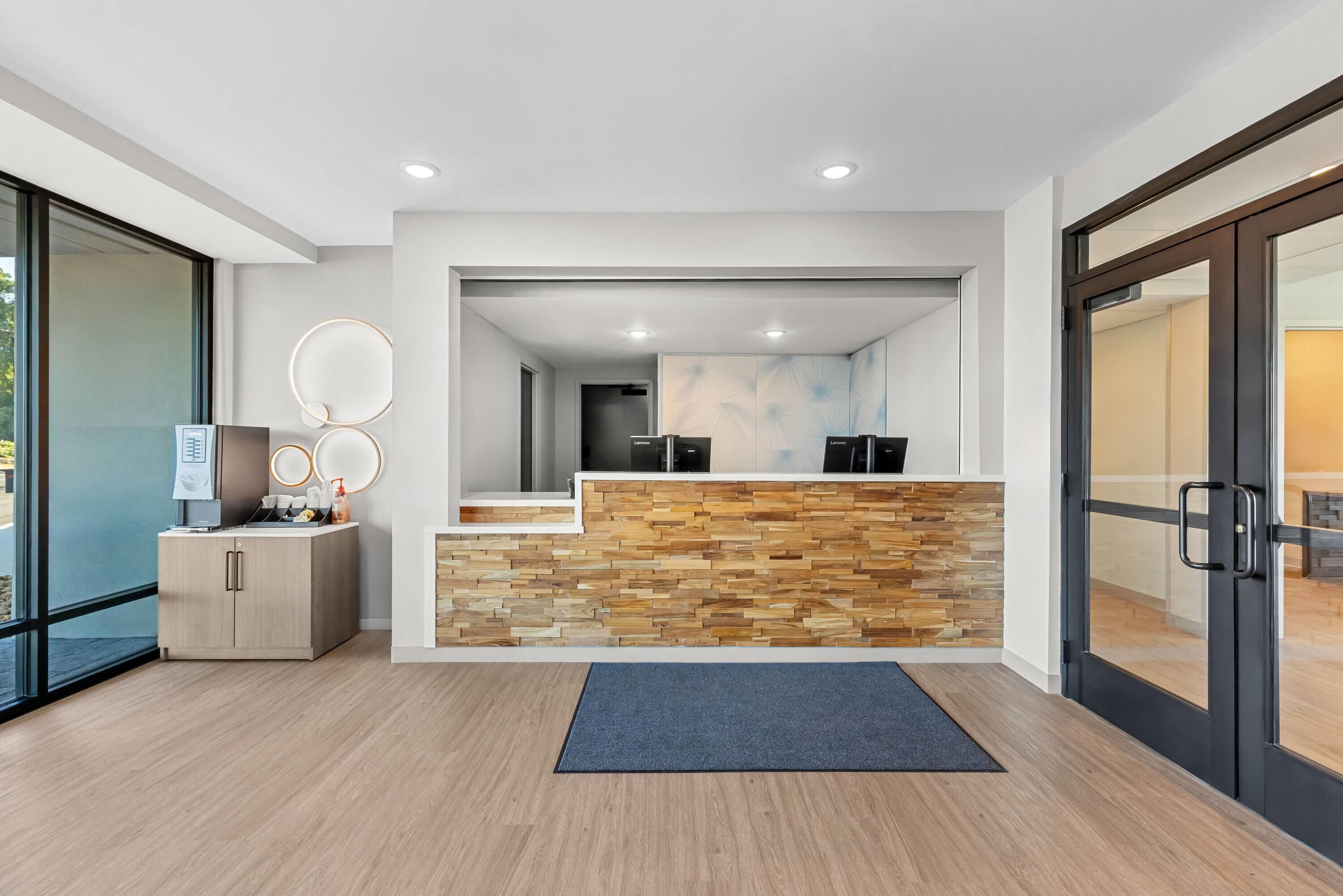 Echo Suites Extended Stay by Wyndham Atlanta-Conyers - Conyers - Lobby