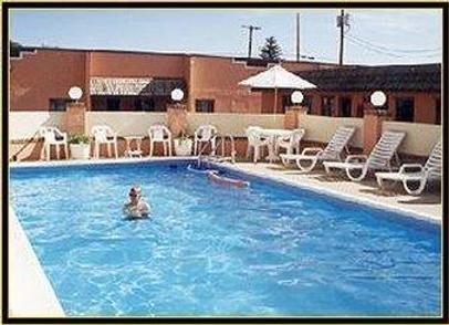 National 9 Inn Sand Canyon - Cortez - Pool