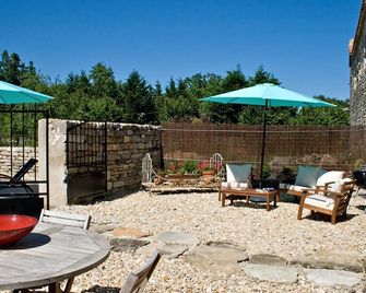 Luxury Holiday Cottage & Swimming Pool In Small Hamlet Near St. Antonin-N-Val - Penne - Patio