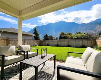 Sun n Sips Villa in Keremeos - Keremeos - Balcón