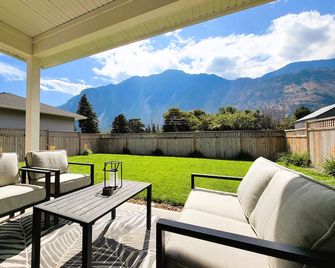 Sun n Sips Villa in Keremeos - Keremeos - Balcón