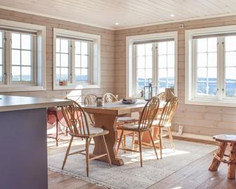 3 Bedroom Stunning Home In Sjusjøen - Sjusjøen - Comedor