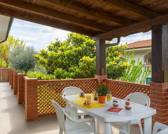 Ludovica by Interhome - San Biagio della Cima - Balcón
