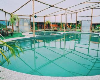 Las Orquídeas Runtun Lodge - Banos - Pool