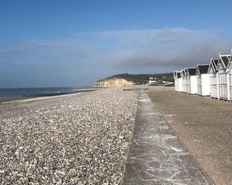 A 15 mn de la mer, une maison de caractère pour accueillir toute la famille - Bacqueville-en-Caux - Playa
