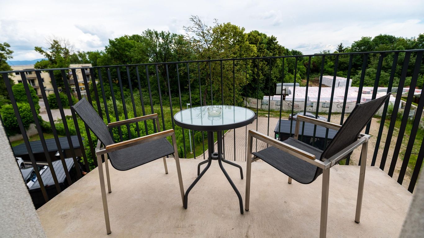 Shome Hotel Graz I Self-Check-In I Free Parking