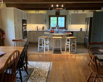 A European styled retreat on Marylands Eastern Shore with Private pool - Warwick - Cocina