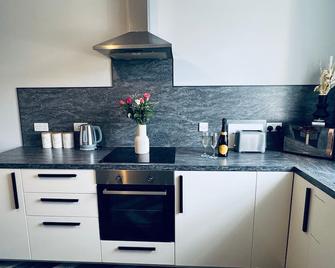 Lowther House -2 Bed Apartment - Whitehaven - Kitchen