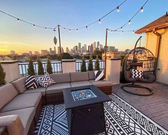 Luxury Downtown Home w Rooftop Deck in the Skyline - 休斯頓 - 陽台